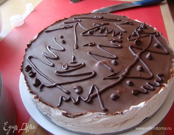 Ну, и сверху можно порисовать немножко)) Приятного аппетита!