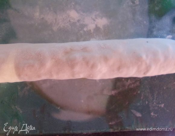 Сворачиваем в тугой рулет.