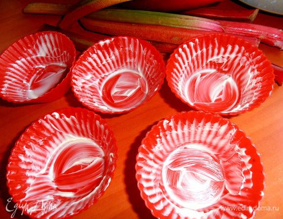 Можно испечь и в таких формочках...,тоже силиконовых.