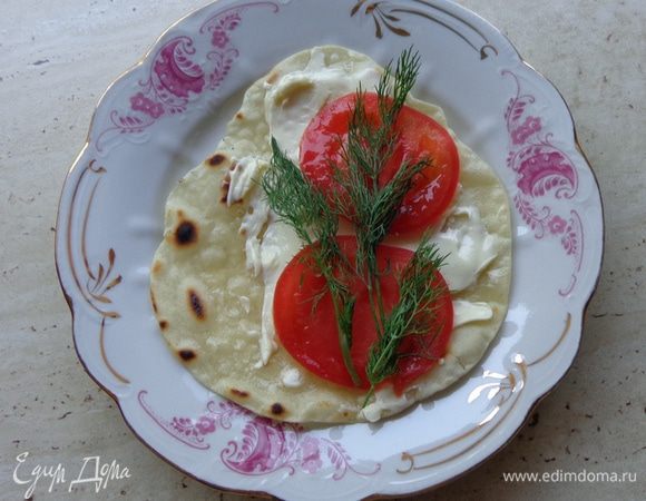 А еще можно завернуть в них любую начинку.