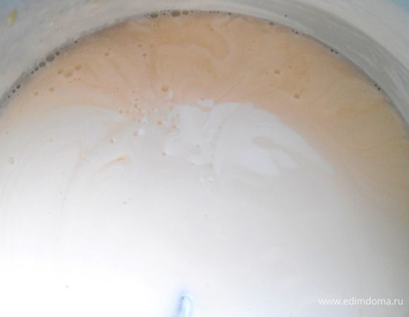 Перемешиваем и дожидаемся застывания фруктового верха!