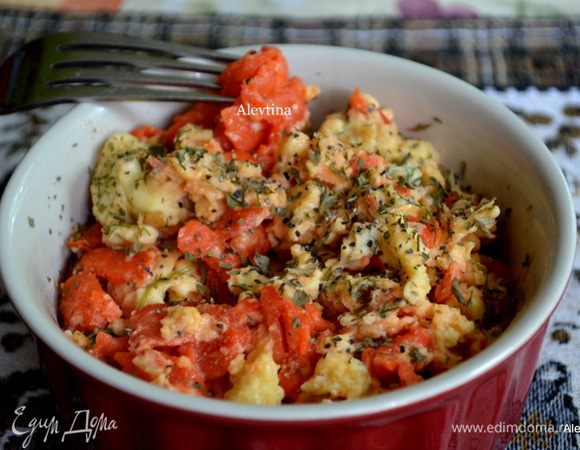 И подаем к столу. С зеленью и зеленым нарезанным луком. Приятного аппетита!