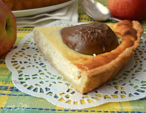 Готовый пирог остудить в форме и подавать. Желательно чтобы у каждого на тарелке был кусочек с грушей