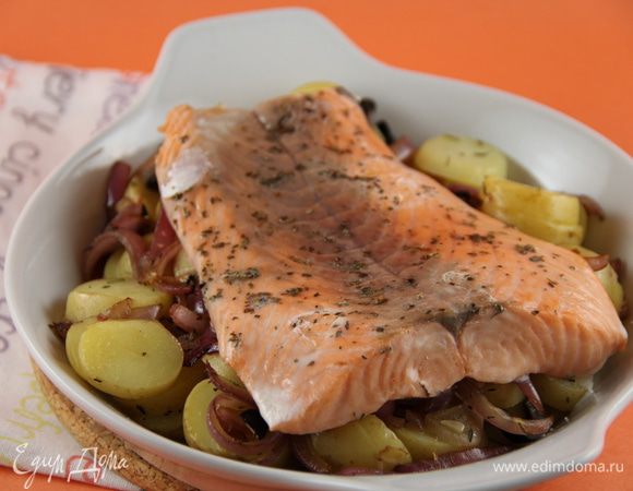 Можно дать блюду немного постоять и после чего подаем его теплым. Хорошо с зеленым салатом. Приятного аппетита))
