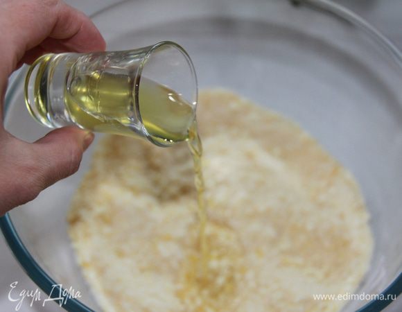 Затем ликёр.