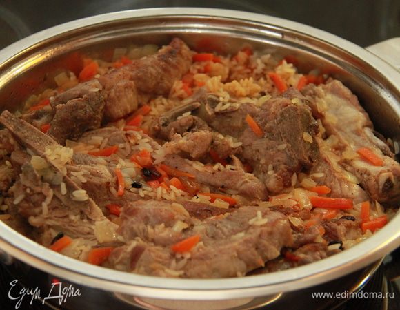 Плов со свиными рёбрышками.