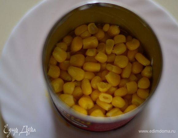 Кукуруза, майонез.