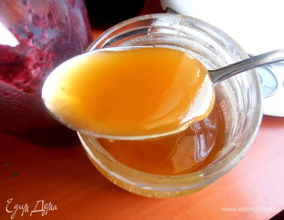 Повторяюсь, если черника не очень сладкая в заготовках, добавляем хорошую ложку мёда! Кому нравится кислинка, можно выжать ещё немного лимонного сока.