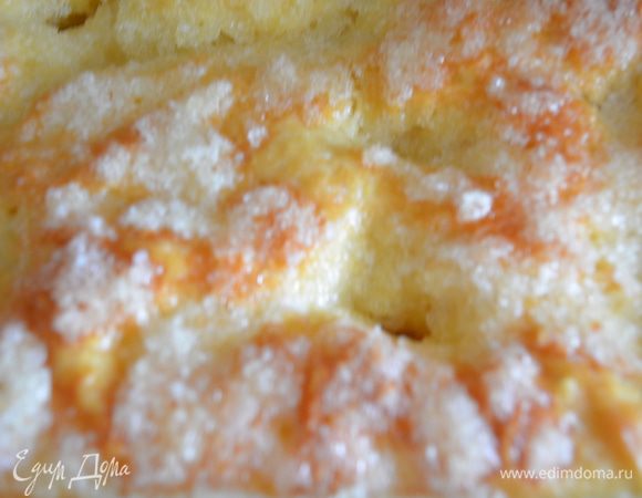 у него получается вот такая ШИКАРНАЯ румяная хрустящая корка, а внутри нечто сочно-воздушное, напитанное сливками.. в общем блаженство!