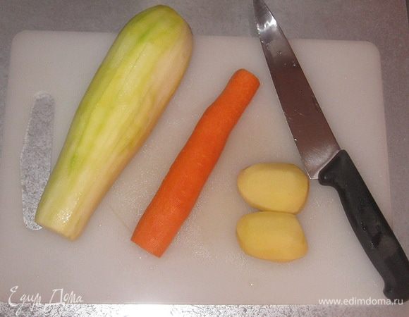 Овощи очистить. 