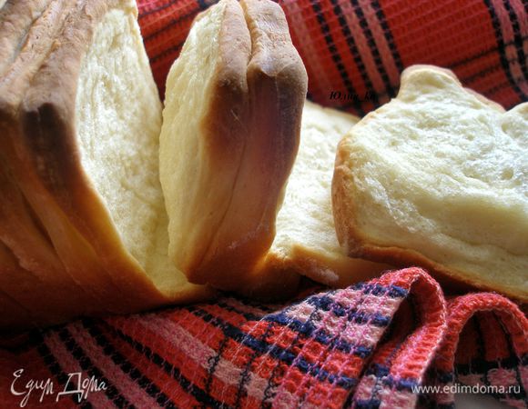 И не менее вкусный и ароматный музыкальный хлебушек от Вики (Ла Ванда) http://www.edimdoma.ru/retsepty/41730-italyanskiy-molochnyy-hleb-akkordeon-pane-al-latte-fisarmonica