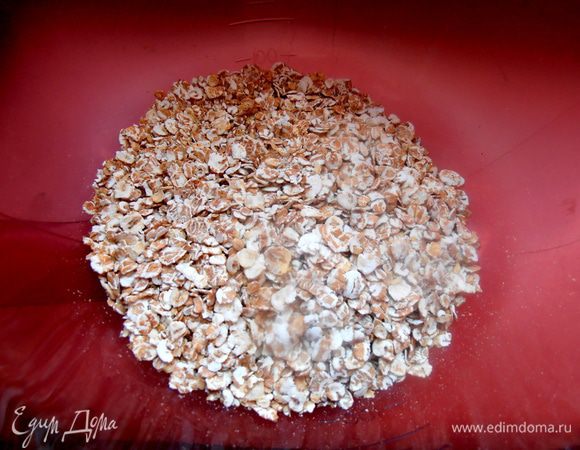 В смесь входят хлопья: пшеница, рожь, ячмень, овёс.