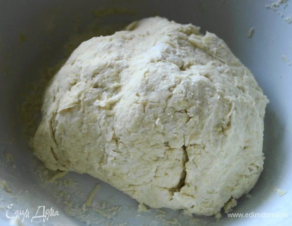 Сформировать тесто в ком.