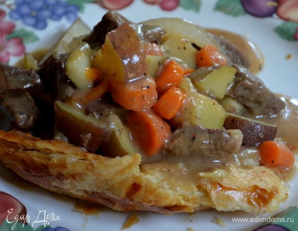 Подаем разрезав на части. Приятного аппетита.