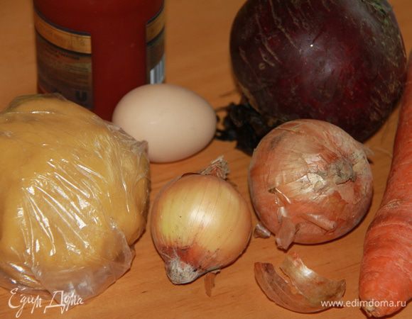 Ингредиенты. Тесто делала по своему рецепту (http://www.edimdoma.ru/retsepty/55165-krostata-s-rikottoy), только сахара взяла в 2 раза меньше (можно ещё меньше)