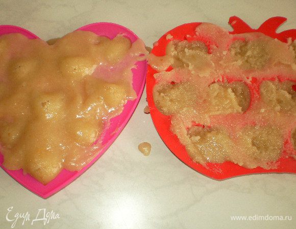 Вариант 2: заполните силиконовые формочки.