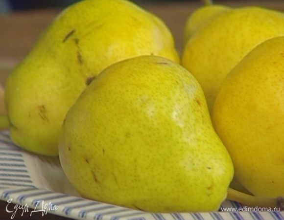 У груш удалить сердцевину.