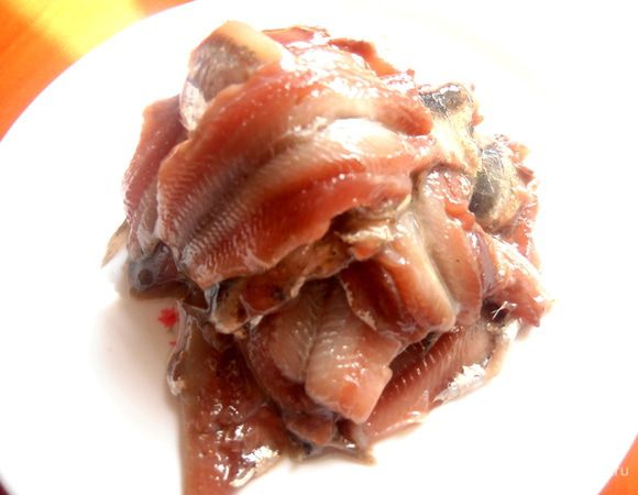 Я наловчилась и очищаю её за минуту)))