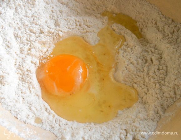 Вбиваем крупное яйцо...