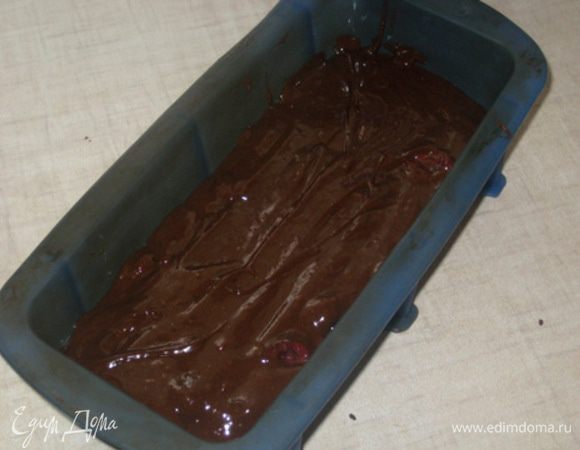 Опять перемешиваем и ставим печься при 180 С, 40-45 минут.