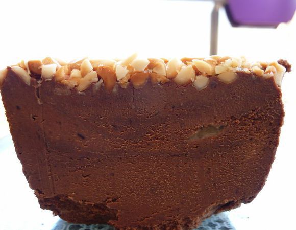 Хранить в морозилке не порезанным до 1 месяца.