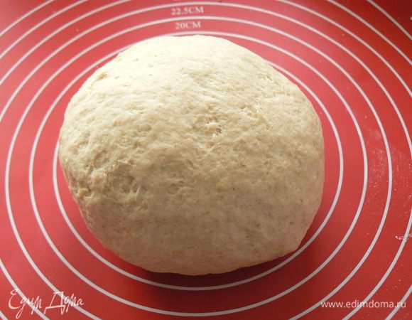 замесить упругое тесто, оставить на 1.5 часа в теплом месте