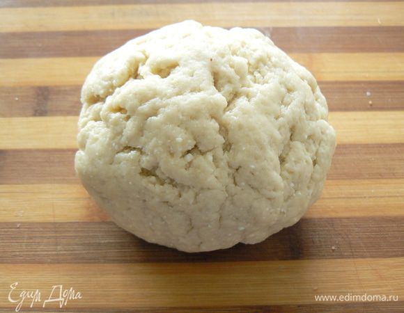 замесить мягкое эластичное тесто