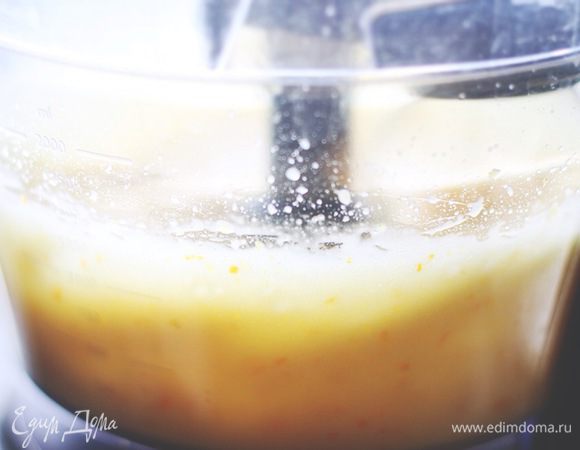 И взбить в лёгкую, воздушную массу при помощи миксера