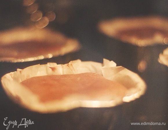 Я всегда слежу, чтобы выпечка поднималась равномерно, и не подгорала.