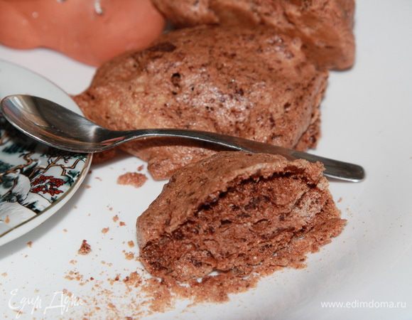 Затем готовим свой любимый утренний напиток, берем печенье и наслаждаемся вкусом. Скажу честно, в следующий раз покладу сахара всего 50 грамм. Как на мой вкус - очень сладко, поэтому теряется шоколадная нотка.
Всем приятного аппетита!
С уважением, Елена.