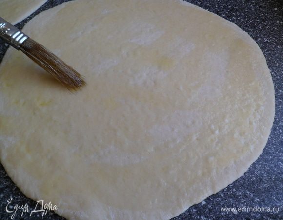 смызавем оливковым маслом