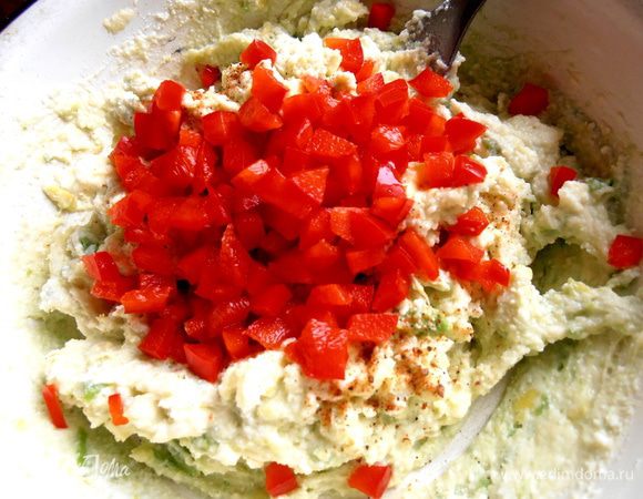 Чем мельче покрошим, тем лучше! И без белой мякоти...