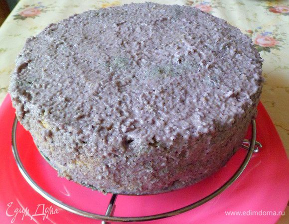 Освобождаем торт от формы