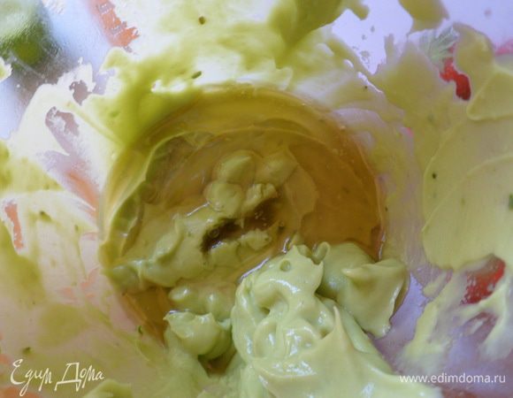 Затем добавляем сироп (по  вкусу).