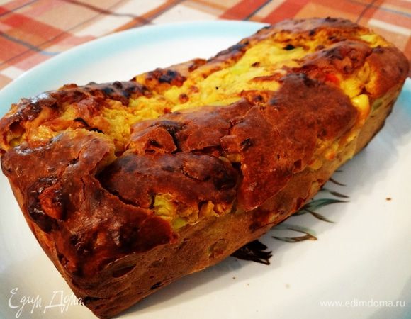 Мой кексо-хлеб поднялся прекрасно! А его аромат свел с ума всех! Прекрасный сытный и приятный ланч! Желаю вам приятного  аппетита и побольше летних овощей на столе! :-)