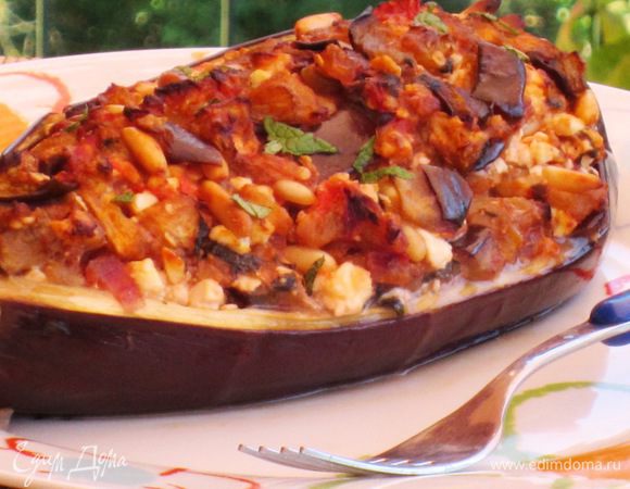 Посыпать баклажаны рубленной мятой и подавать. Приятного аппетита:))