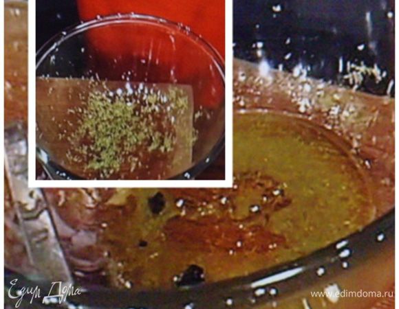 снять цедру с половины лайма, выдавить сок (если виноград кисловат - этот шаг можно упустить).