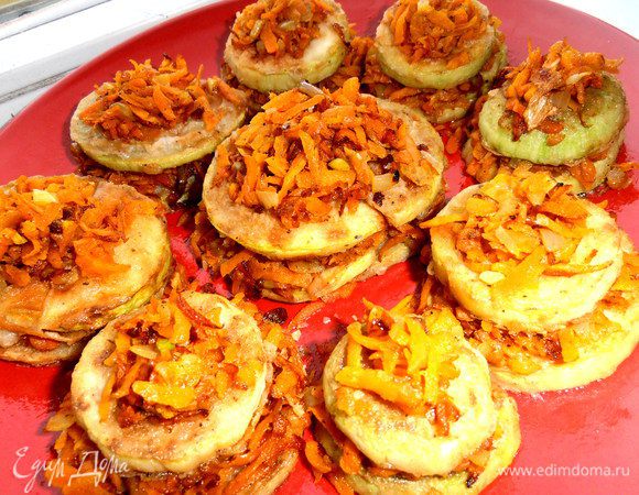 И четвёртый-морковка! На самом деле можно продолжить ещё выше башенку, кому не лень)))