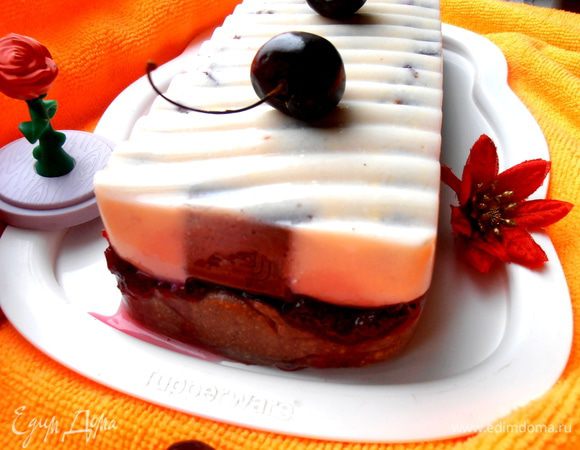 Любого нехочуху порадуют кусочки шоколада, которые проглядывают через желе)))