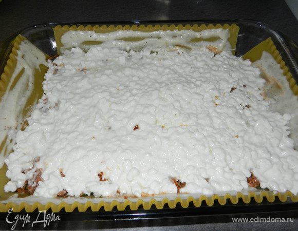 2 слой- творог (половину).