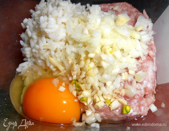 Измельчаем.... добавляем...