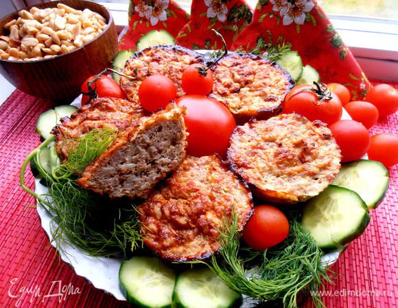 Украшаем свежей зеленью и овощами...