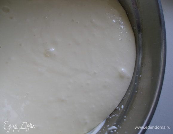 Крем поставить 5 -10 минут в холодильник.