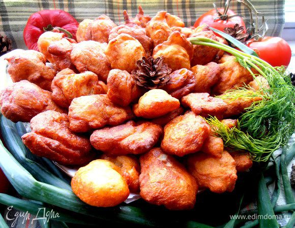 Сильно картофель не чувствуется, но пончики имеют приятный соленоватый вкус... Отдыхаем от сладкого,друзья)))