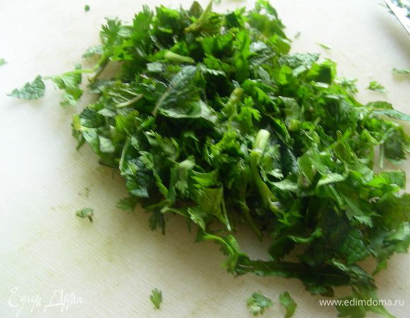 Рубим зелень.

