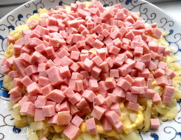 Слой колбасы...