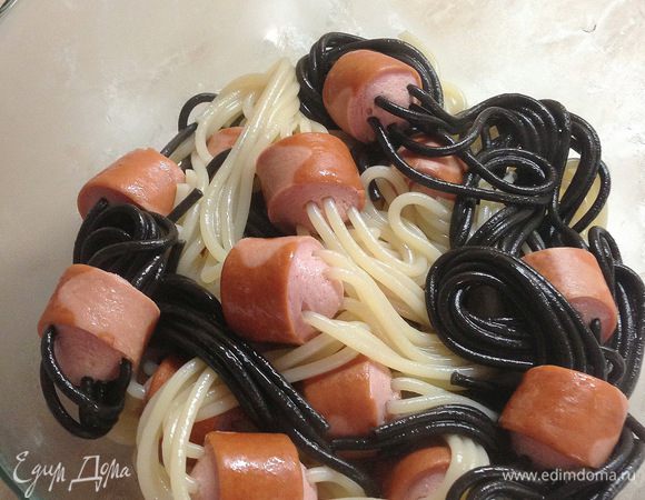 Макароны промыть (как и при стандартной готовке макарон).
Приятного и веселого аппетита!