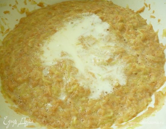 Перемешать,добавить кефир,перемешать