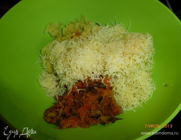 ... натертый на мелкой терке сыр, ...