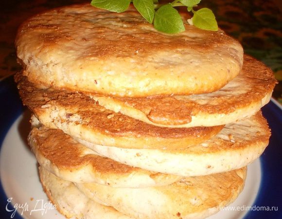 Выпекать при 180 гр. около 15 минут. Приятного аппетита:-))